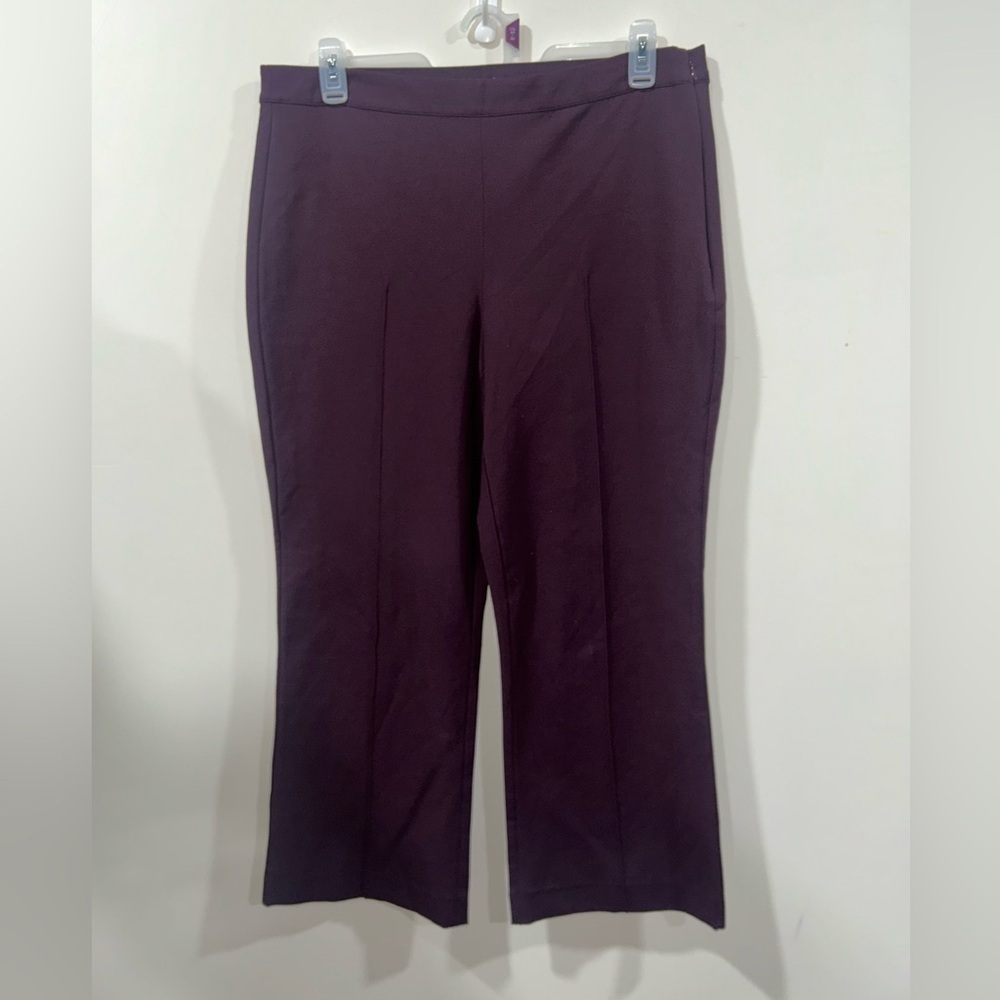 NEW Vince Mid Rise Pintuck Crop Flare Pant Size 14 - Picture 3 of 11